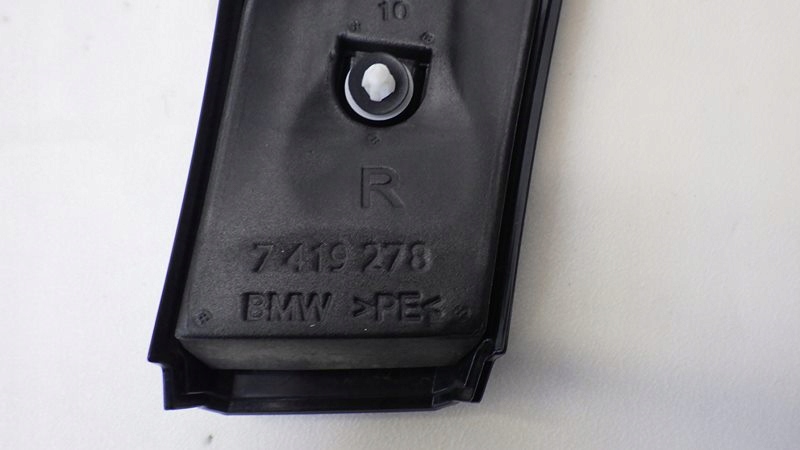 Молдинг накладка стойка правый  cooper f55 f56 f57 Оригинал