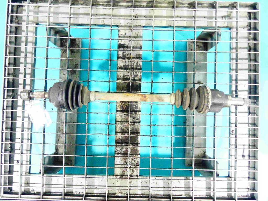 фото №1, Приводной вал левая citroen c2 1.4 hdi механическая коробка передач 02-05