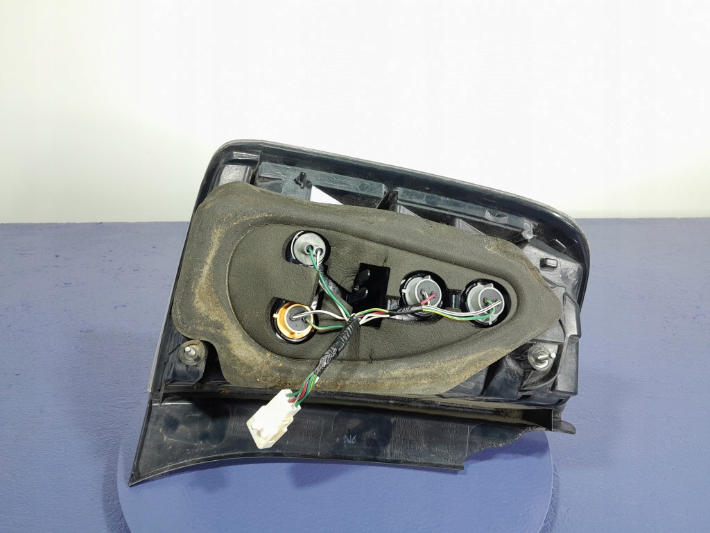 фото №7, Toyota prius ii лампа задня задня права eu