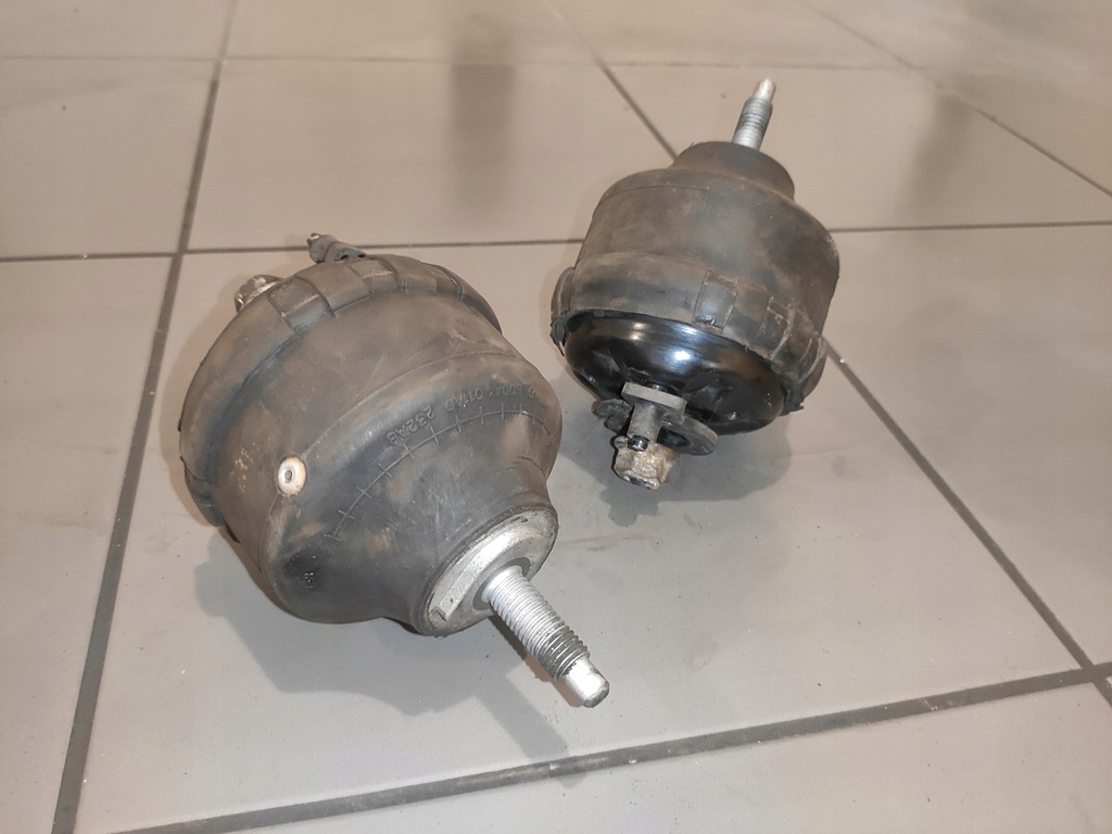 фото №14, Jeep cherokee liberty kk nitro подушка двигуна права ліва ціла оригінал