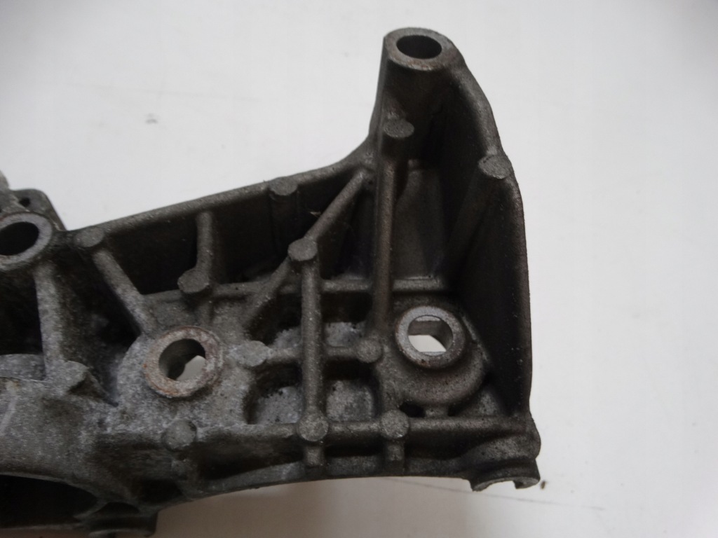 фото №7, Кронштейн кронштейн генератора renault laguna iii