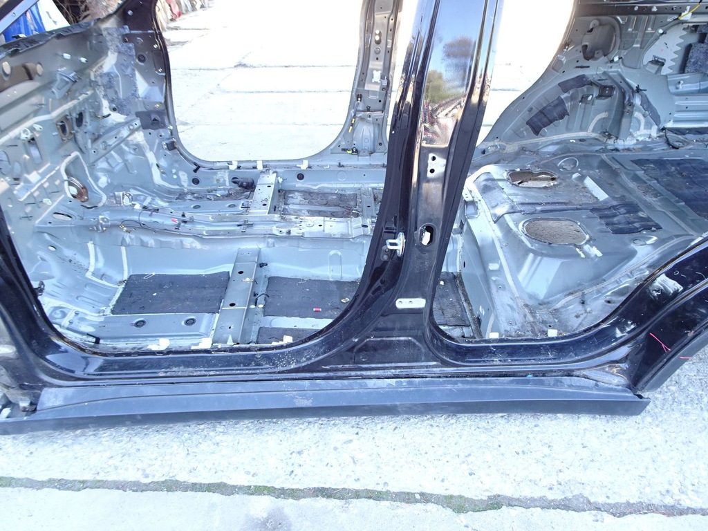 фото №1, Порог левый mitsubishi outlander iii x42