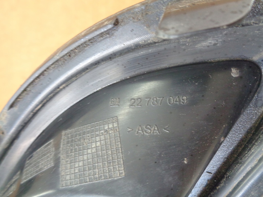 Opel insignia a рестайлинг  решётка рамка бампера левое  перед 22787049 с Разборки