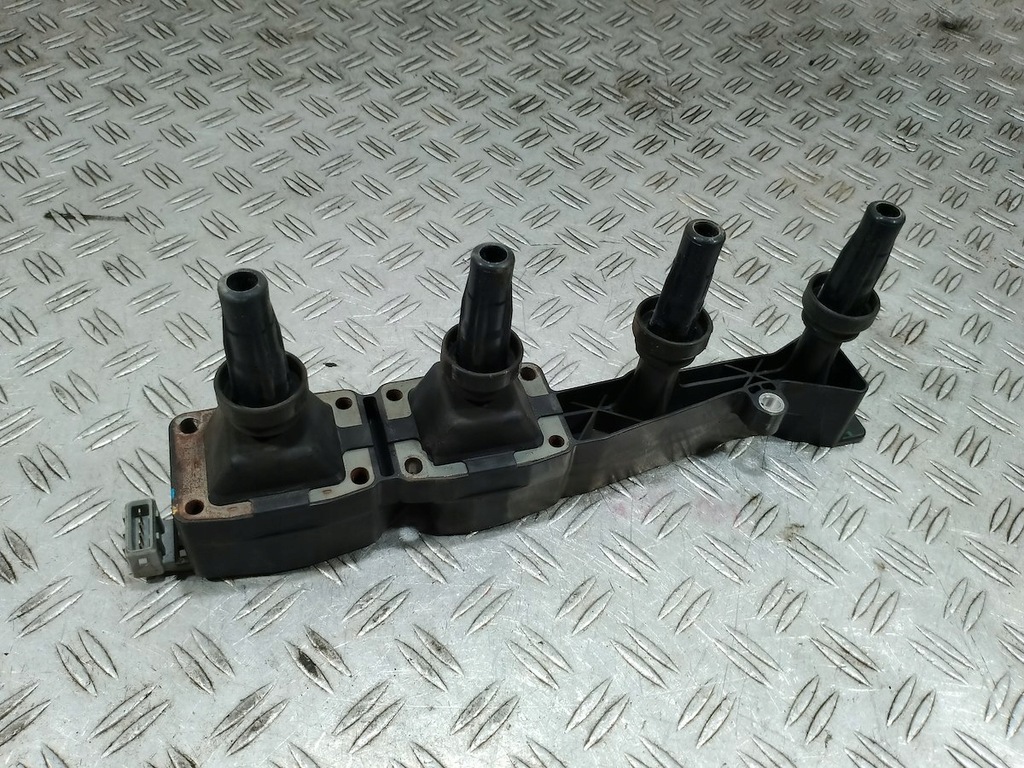 фото №1, Катушка зажигания peugeot 307 133819 1.6 16v