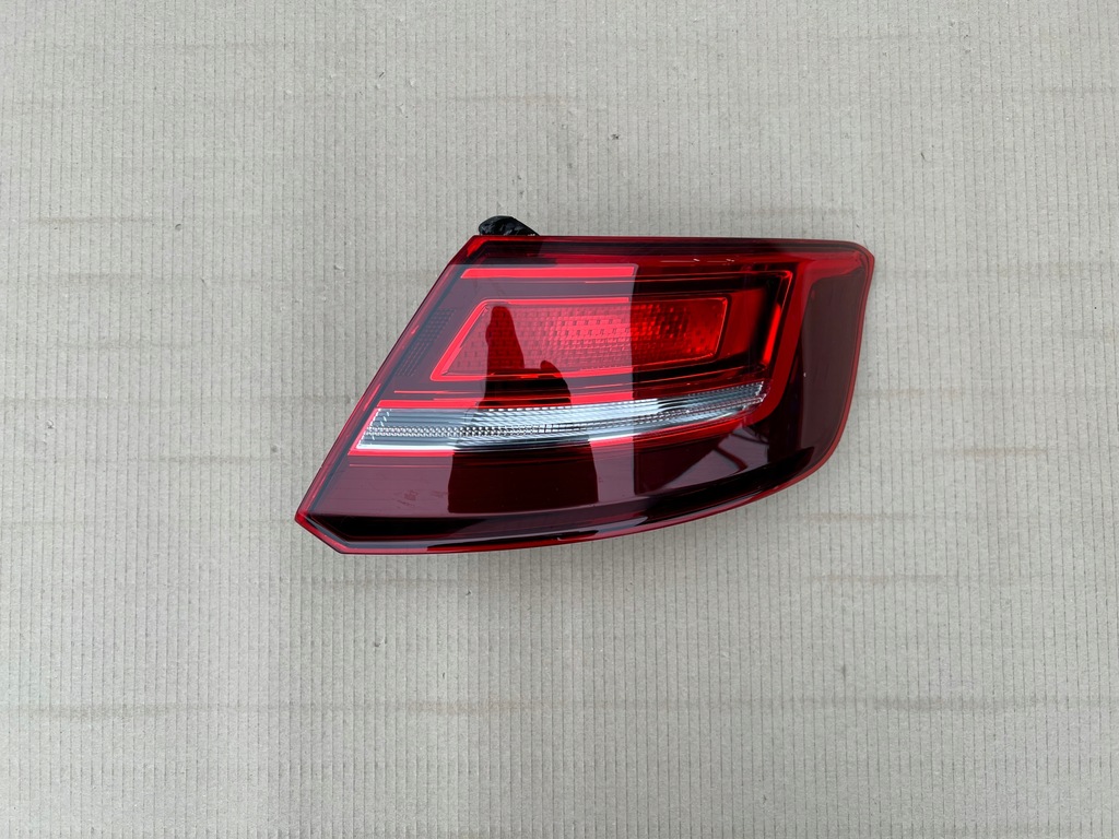 фото №1, Audi a3 8v4 lift sportback лампа правая задняя задняя