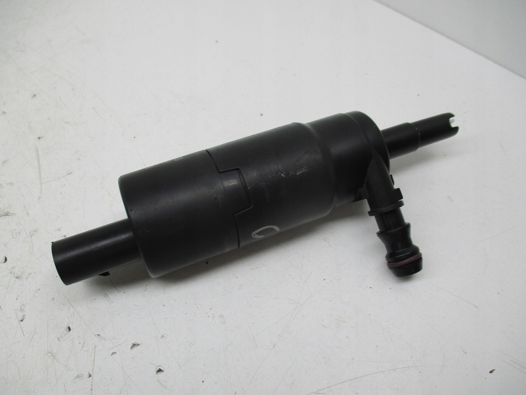 фото №1, Bmw x5 e70 e60 e90 помпа омивача лампа 8377430