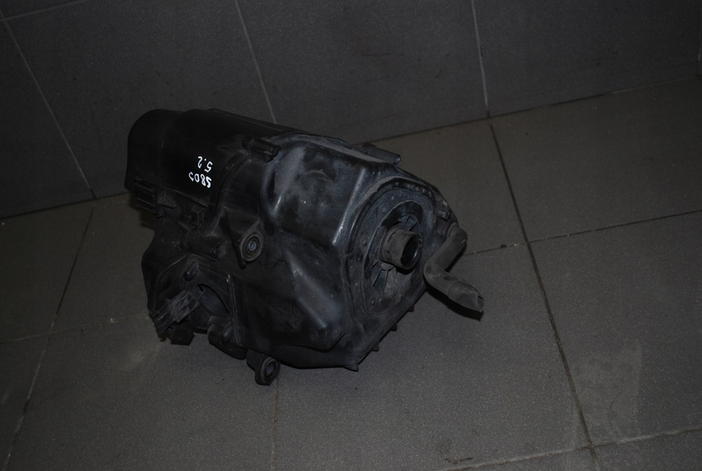 фото №6, Корпус фильтра воздуха audi s8 d3 5.2 07l133836p