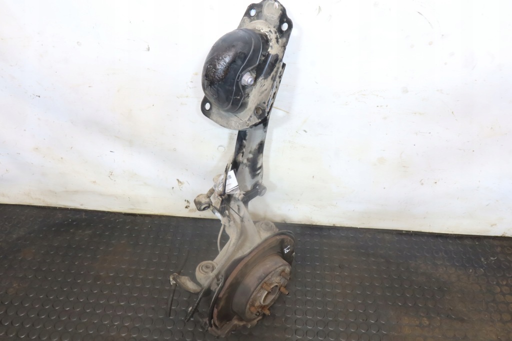 фото №1, Ступица правый задняя toyota corolla e21 1.8 hybrid