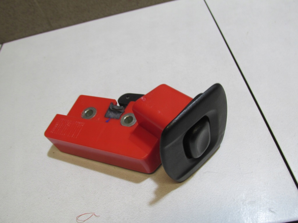 фото №2, Замок сиденье задняя kuga mk1 2008-2012 rok