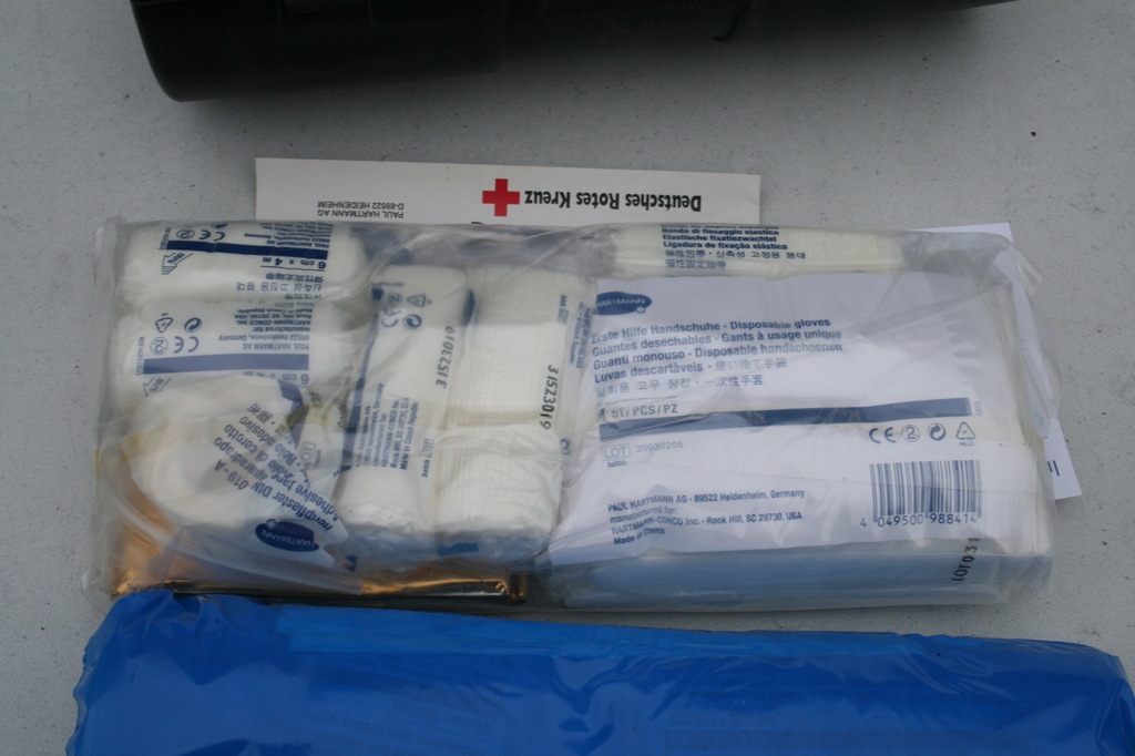 фото №6, Mercedes w220 аптечка a2208600150