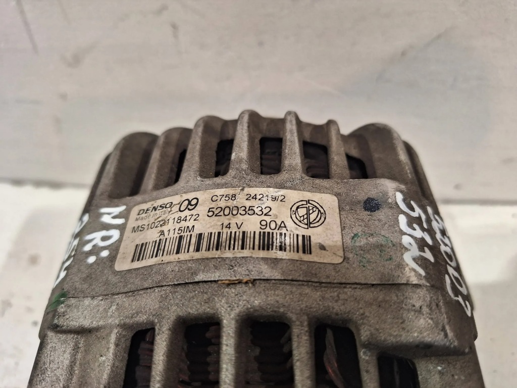 Генератор denso 52003532 14v 90a fiat tipo 2 1.4 16v 95km 15- Зі Шроту