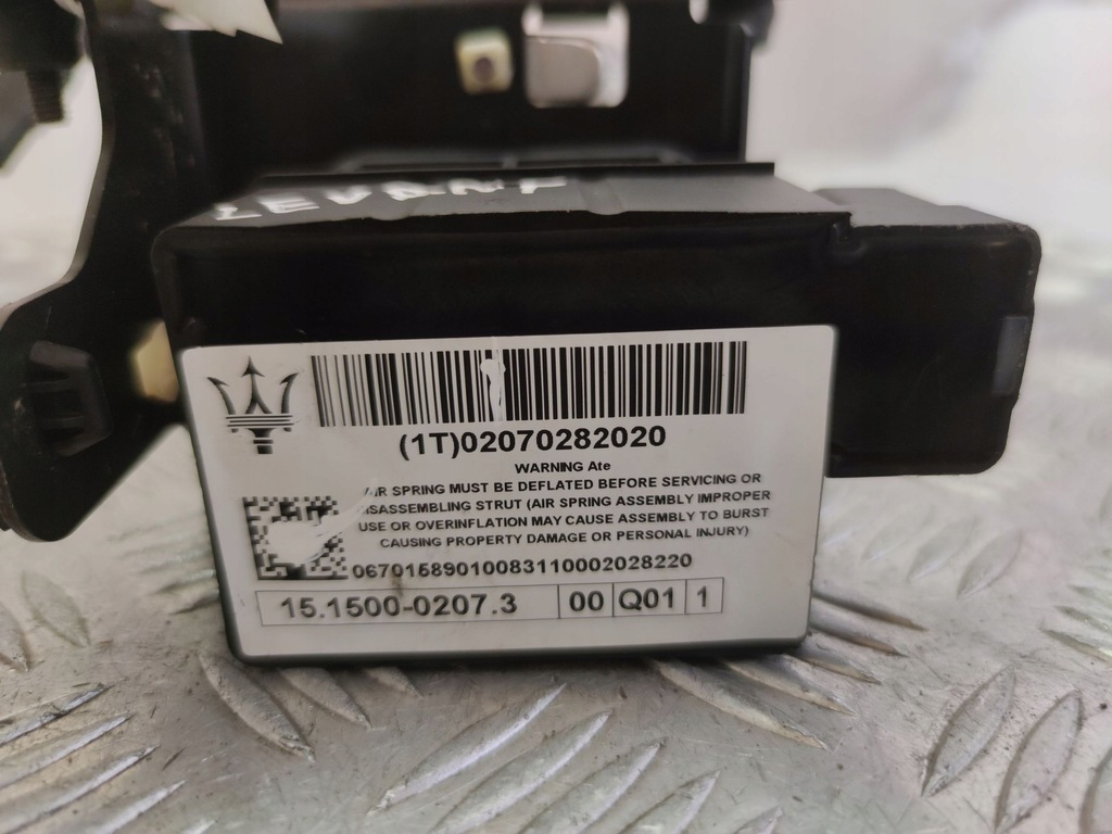 фото №8, Maserati levante 2020 розподільник блок клапанний підвіска пневматичний