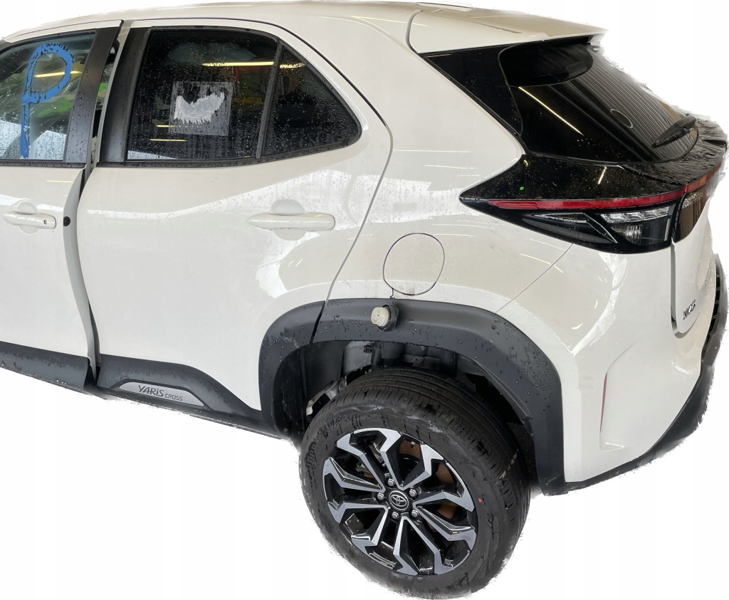 фото №1, Toyota yaris cross лампа задняя левая 81560-0de20