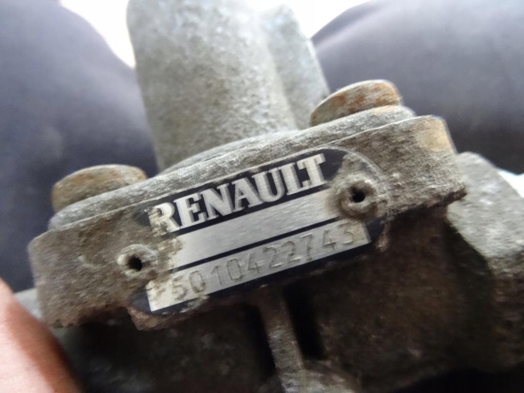 Renault premium 220dci клапан повітря 5010422743 в Україні