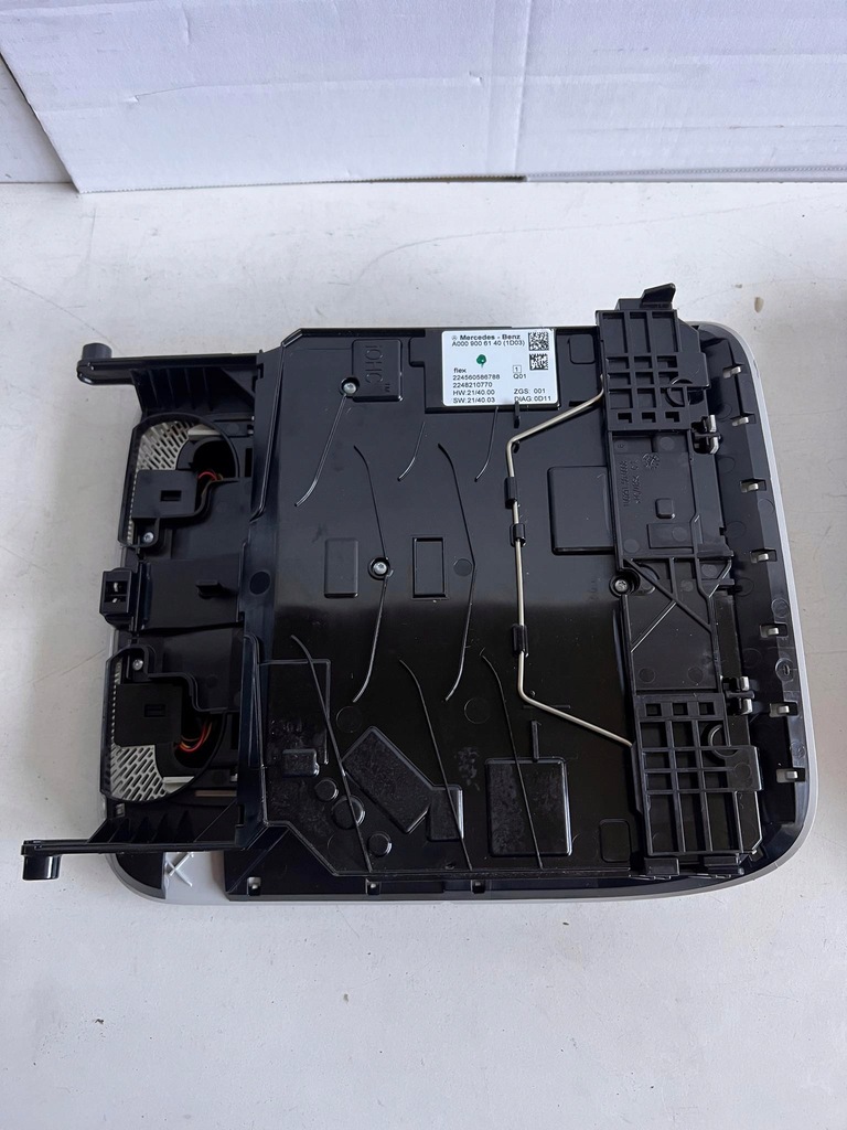 фото №5, Mercedes w206 w254 w294 w295 лампа потолочный a0009006140