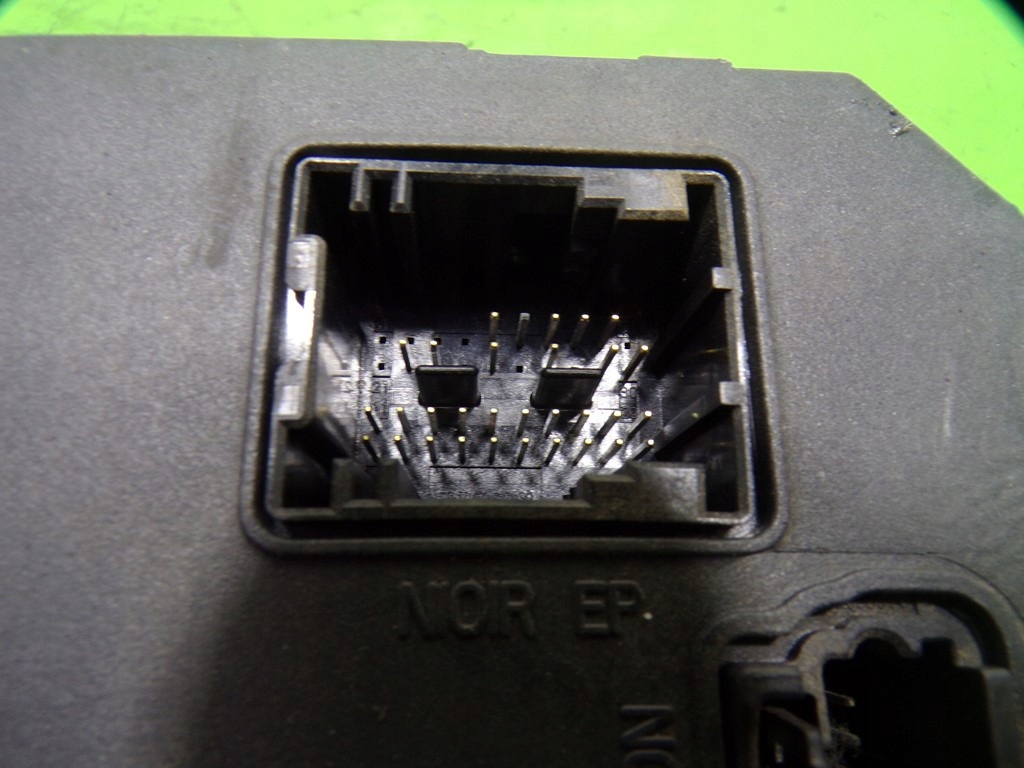 фото №7, Citroen c3 1.4 бензин коробка модуль предохранителей bsi s118085200h