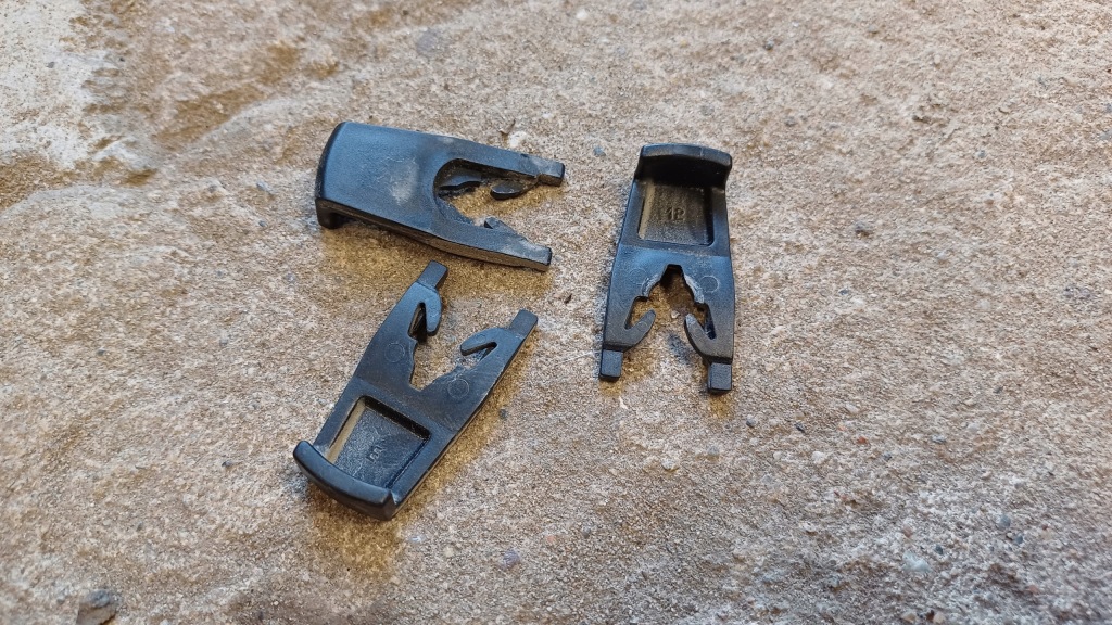 Купити Citroen c4 cactus кронштейн скло передньої кліпса