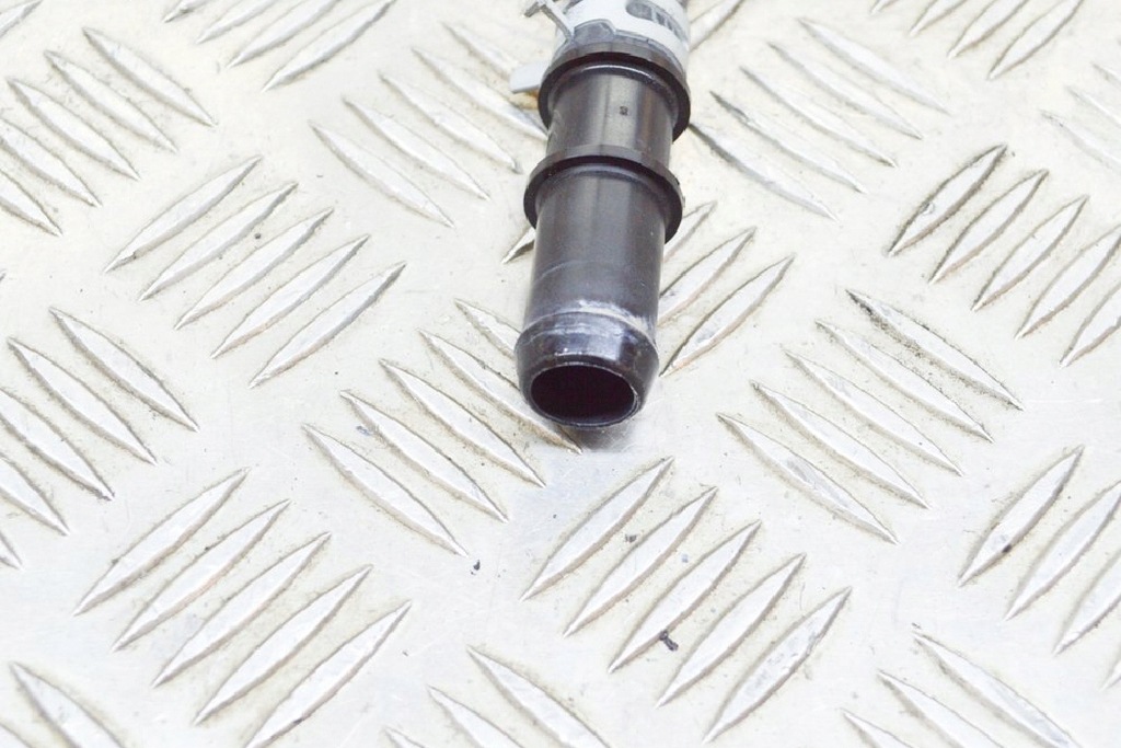 фото №6, Tesla model s p85 модуль заряджання шланг радіатора 1007991-00-d 310kw 2014