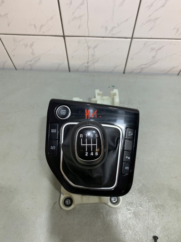 фото №1, Панель рамка кнопка чехол ручка kia sportage v nq5 23r oryg 84607-r2000