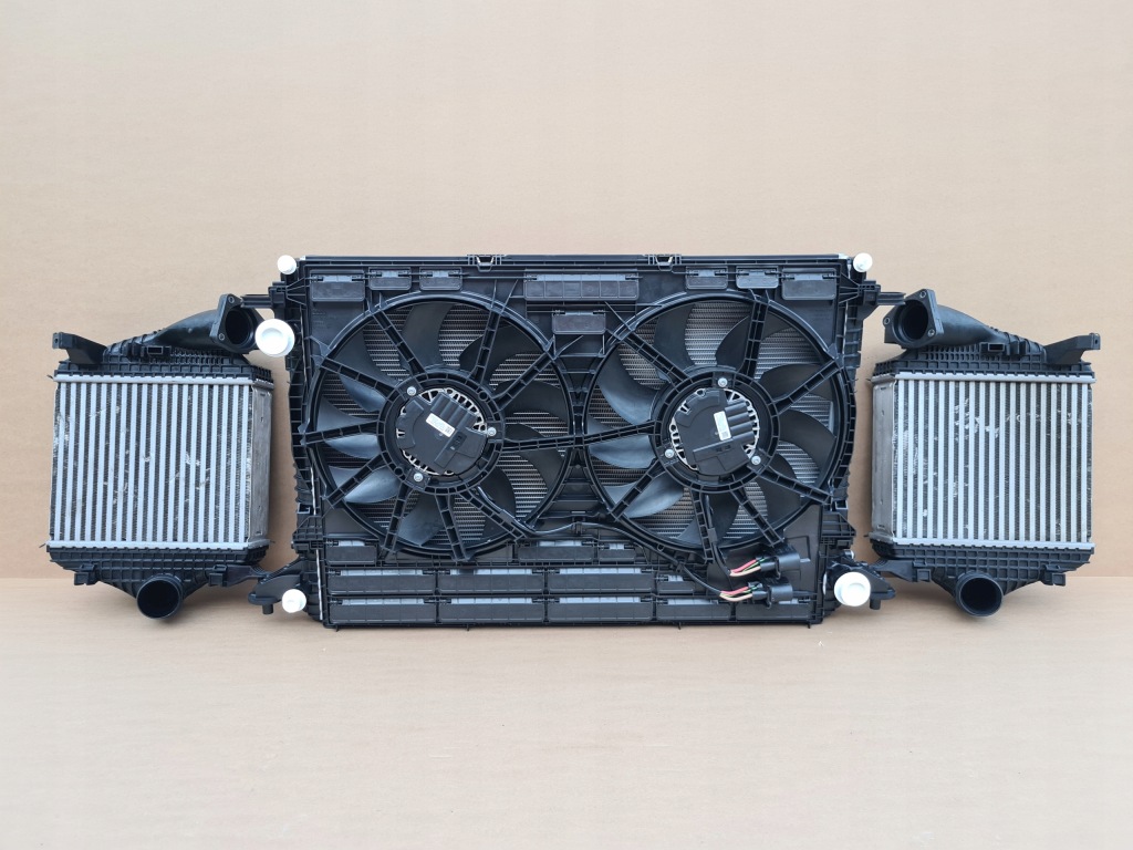 Купити Комплект радіатор lamborghini urus