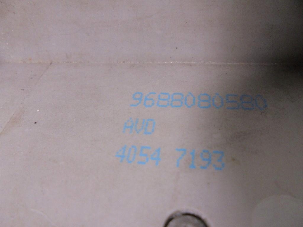 Замок дверь правый  перед кассета ручка 9688080580 peugeot 208 1 Киев