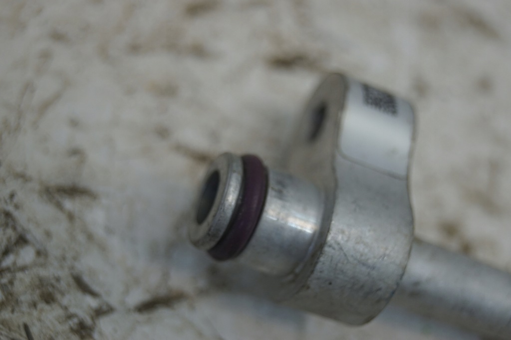 фото №6, Трубка кондиционера aston martin db11 jy53-19972-cb