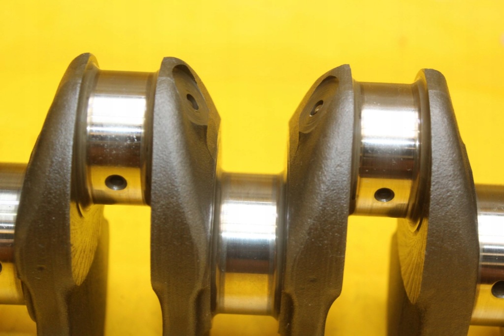 Wał коленчатый zafira c astra j h mokka cobmo 1.7 cdti a17dte с Разборки