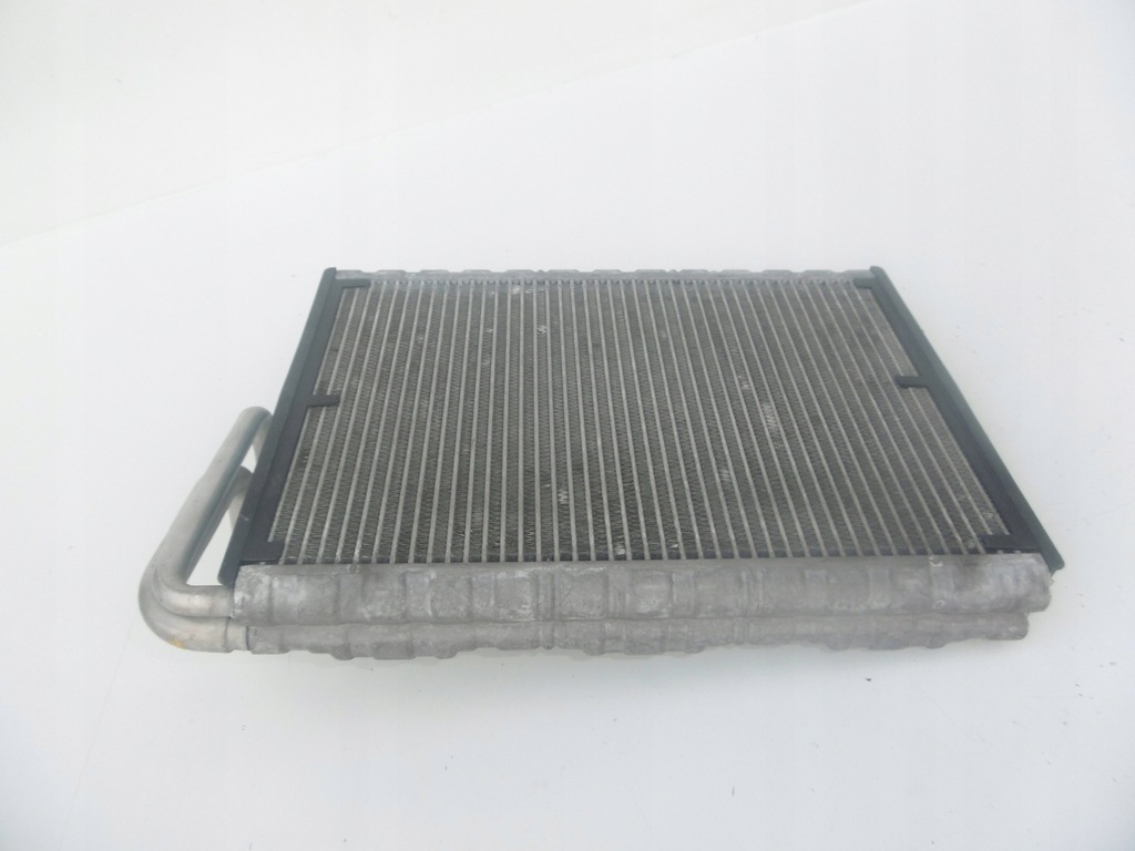 фото №6, Радиатор отопитель кондиционера mercedes w204