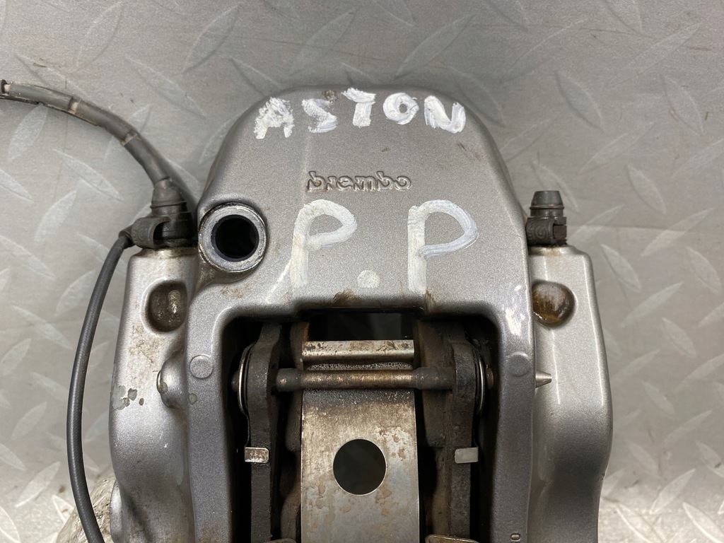 фото №6, Комплект суппортов тормозных перед левый +правый brembo aston martin db9