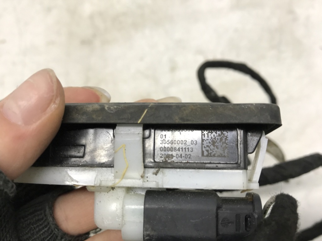 фото №8, Peugeot ii кнопка открывания крышки 9820395580