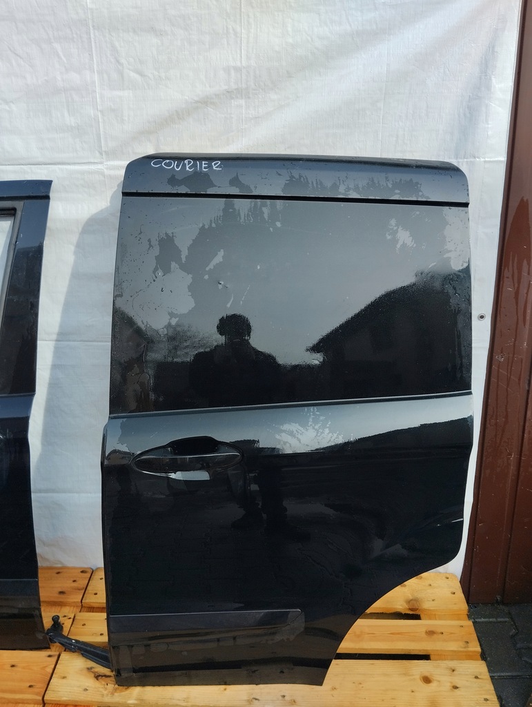 фото №1, Дверь левая boczcne ford transit courier лист