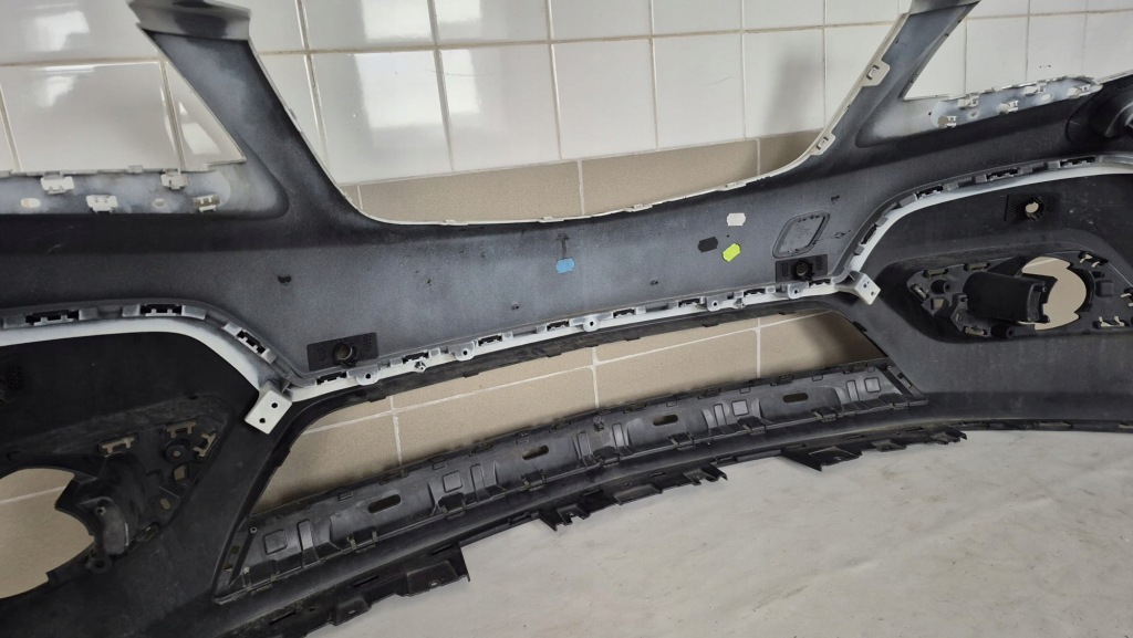 Opel mokka 12-16r. - бампер перед передний 95350353 Доставка