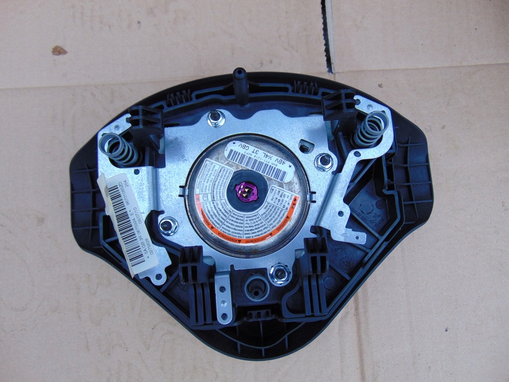 фото №12, Консоль приборная панель ремни подушка безопасности peugeot 207 lift