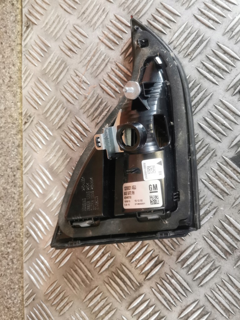 фото №5, Лампа левый задняя с крышки opel zafira c