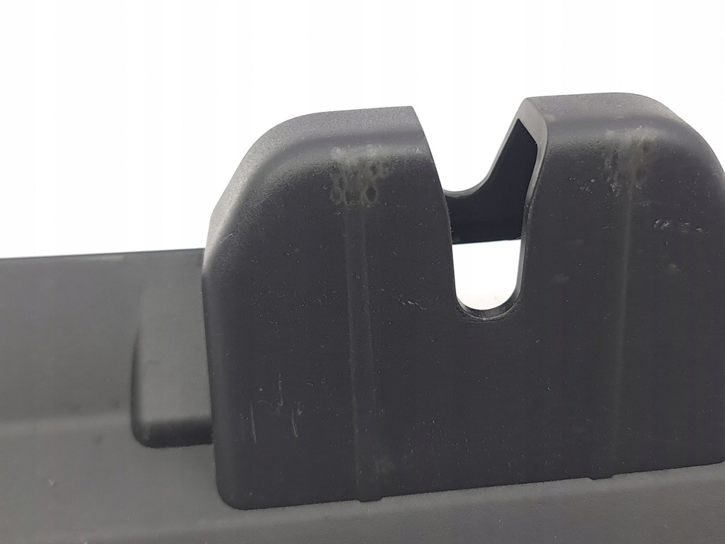 фото №10, Porsche cayenne 92a 2011 защита засов замка крышки задний