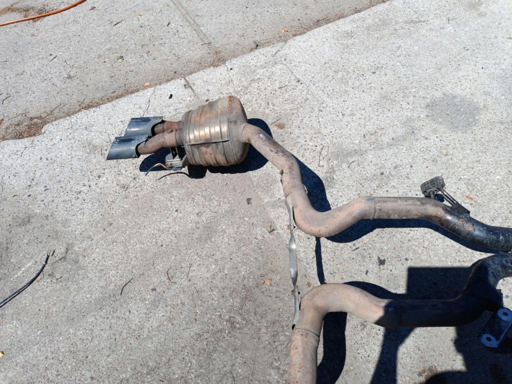 фото №4, Porsche panamera 971 long 4.0 гаситель выхлоп конечный 971253211g