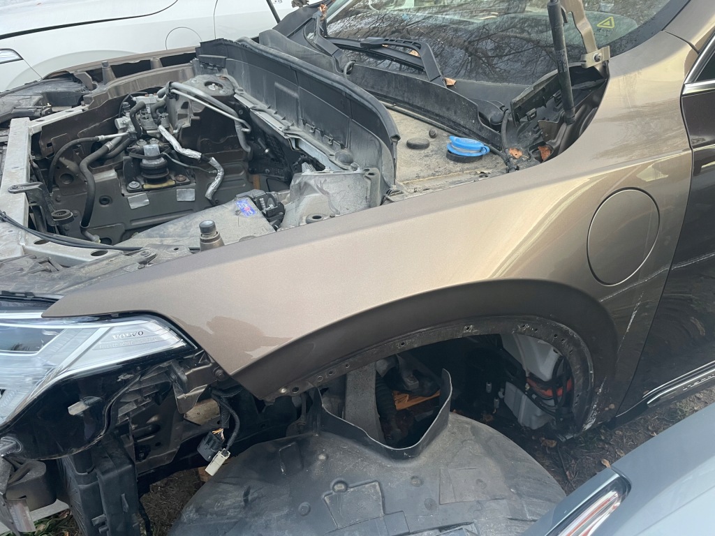 фото №1, Volvo xc90 ii крыло левый t8 700