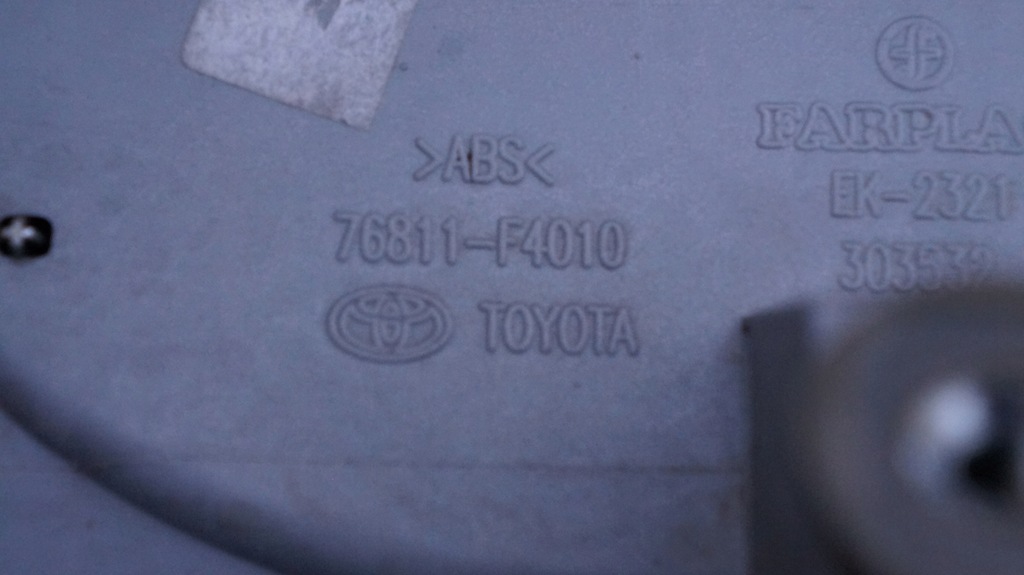 фото №10, Toyota c-hr накладка кришки багажника молдинг накладка 76811-f4010