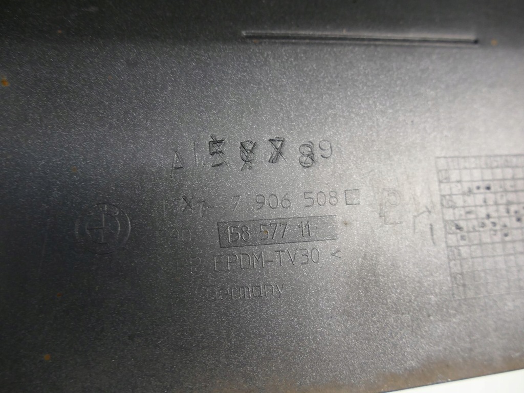 фото №13, Bmw e90 lift m-pakiet молдинг поріг накладка p.