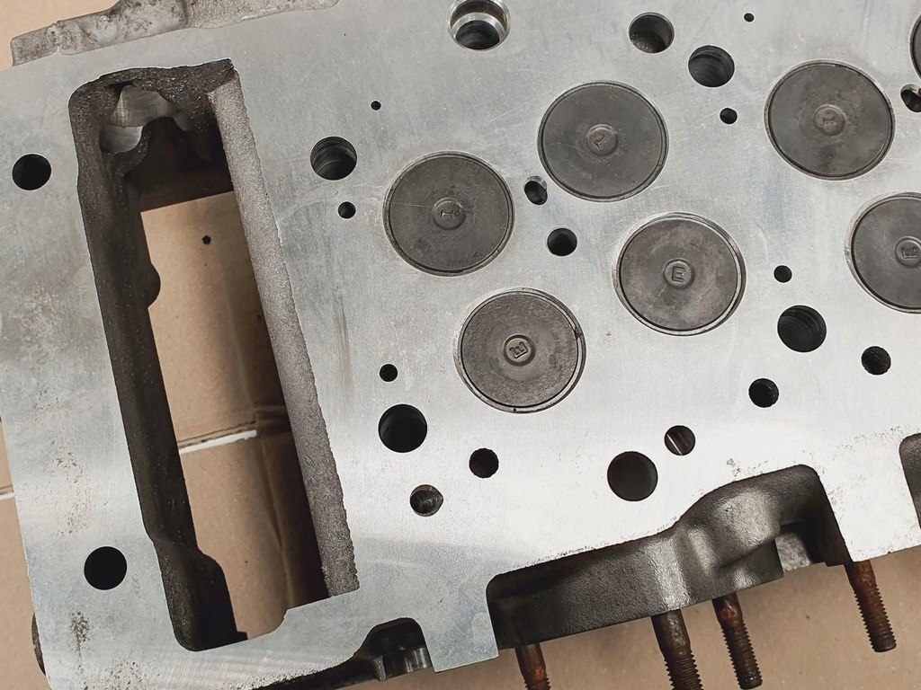 фото №14, Головка двигуна mitsubishi pajero 3.2 did 41-b1