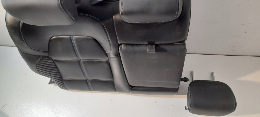 Renault arkana спинка сидіння niebieska нитка rar1 Зі Шроту