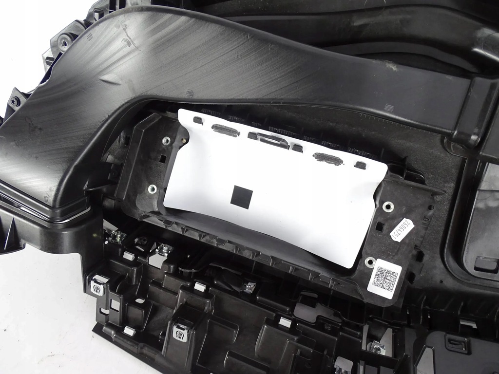 фото №8, Приборная панель консоль audi e-tron gt rs 4j3 4j3857003l czerwona nić