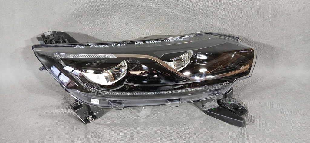 фото №1, Renault ecpace v лампа перед права pure led vision led oryg