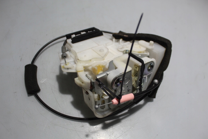 фото №3, Замок правый задняя дверь subaru forester iii