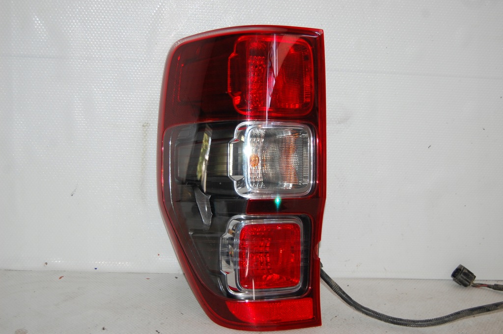 фото №1, Ford ranger левая лампа gv4113w030cj eu