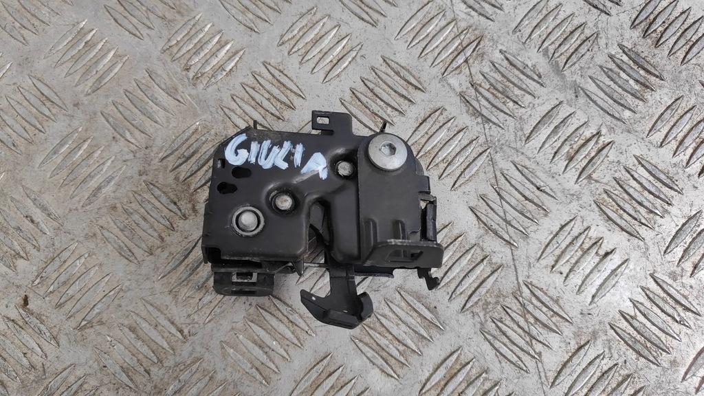 фото №1, Alfa romeo giulia 2016-24 замок капот