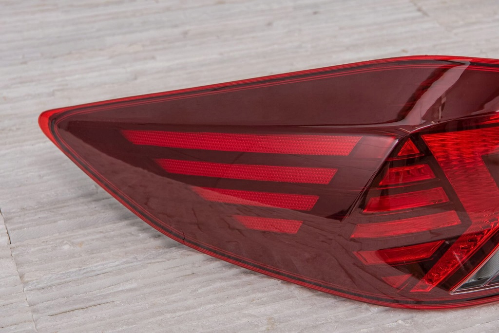 фото №11, Hyundai elantra vi ad 2018-2020 кузовная лампа задняя левая 92401f2500