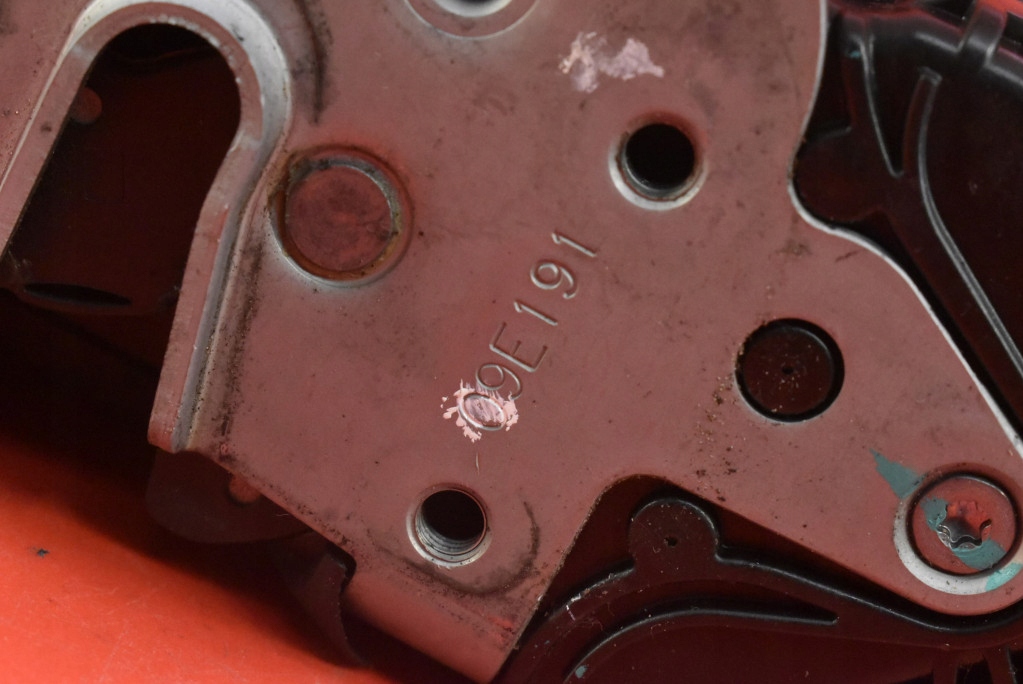 фото №6, Замок дверь левый задняя задний 13503177 bs chevrolet cruze 1 i j300 sedan 09-12