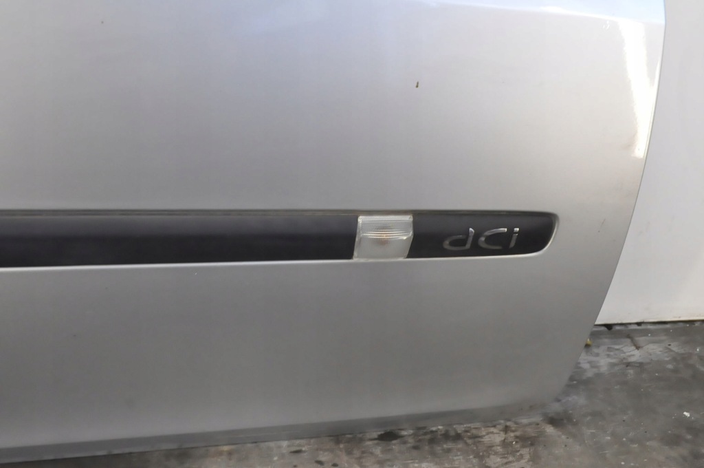 фото №4, Renault clio iii дверь правый перед передние