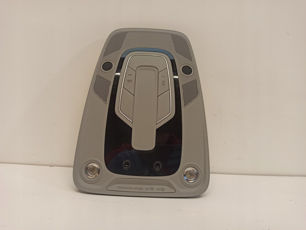 фото №1, Audi a4 b9 лампа потолочный 8w0947135d